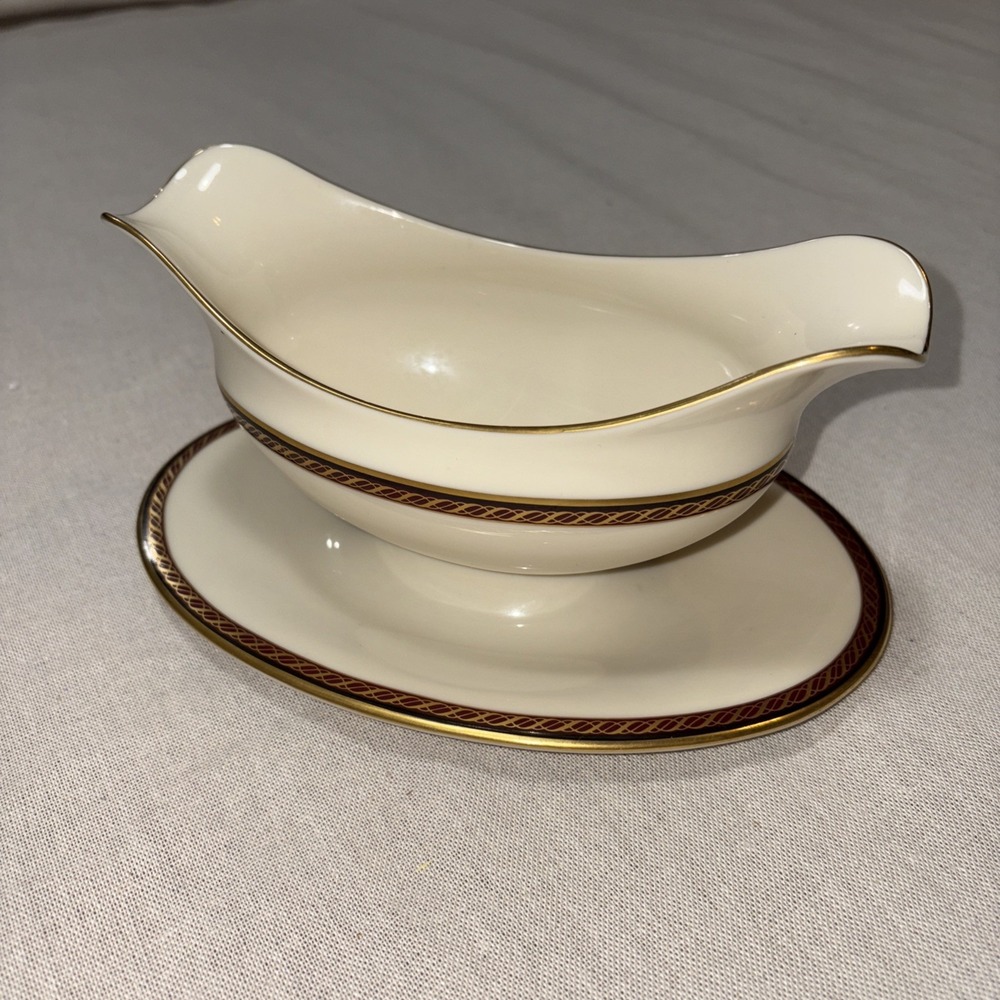 Lenox Monroe‎ Gravy Boat & Underplate 307807